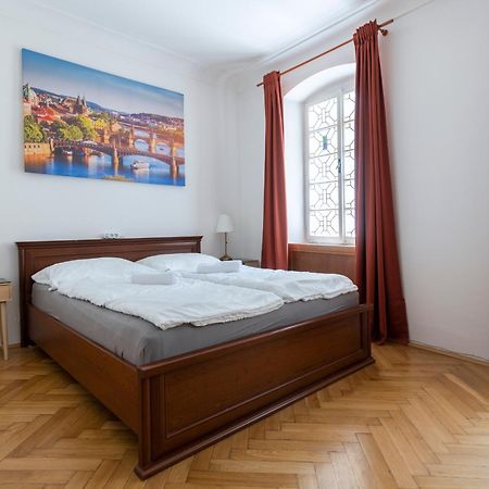 Historic Spirit At Studio Under The Prague Castle Exteriör bild